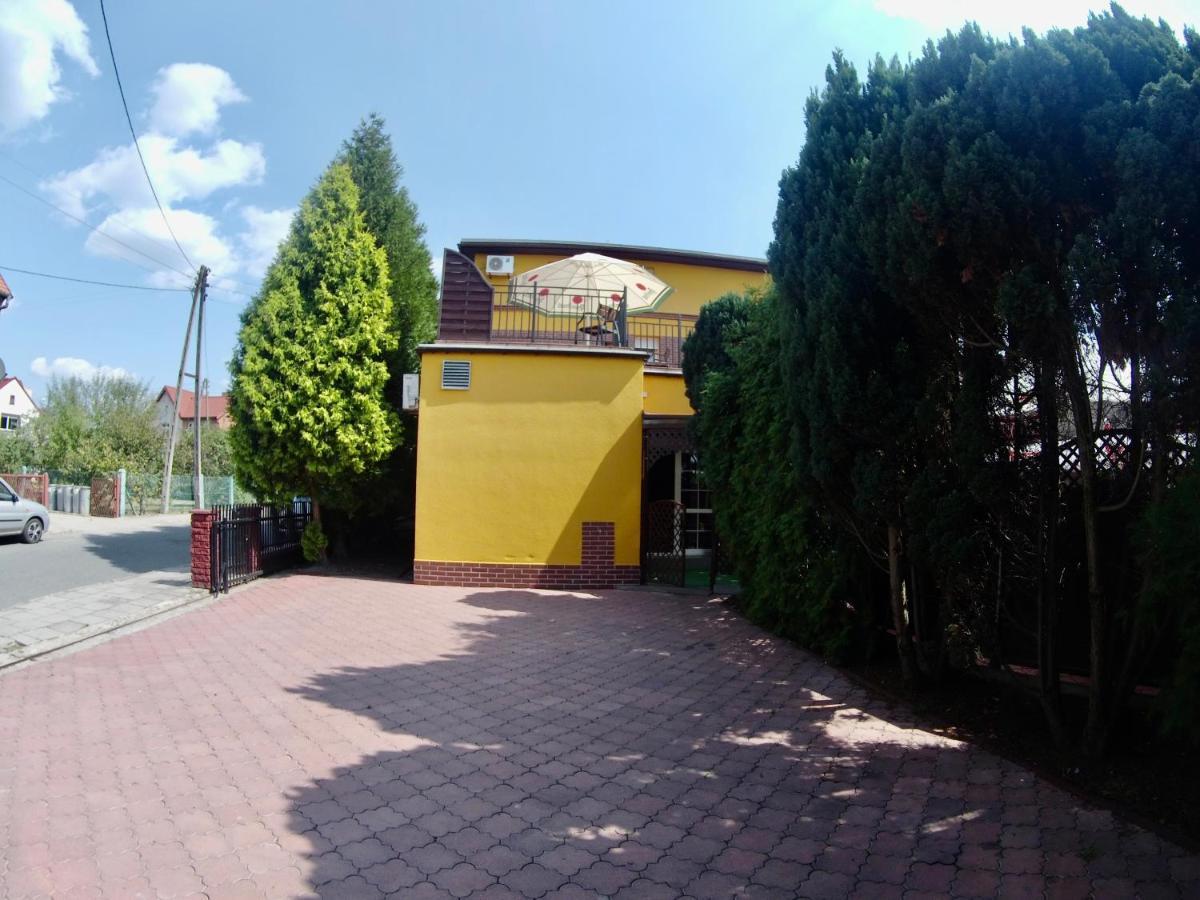 Pasja Noclegi B&B Wolow  Экстерьер фото